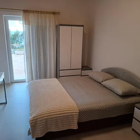 Gæstehus Kod Cara Lokva Rogoznica